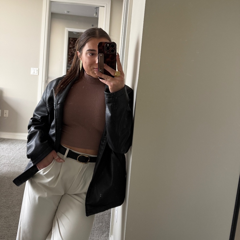 Meet your Posher, Jessica